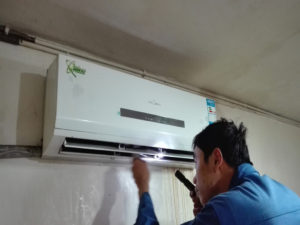 改则格力空调电话是多少